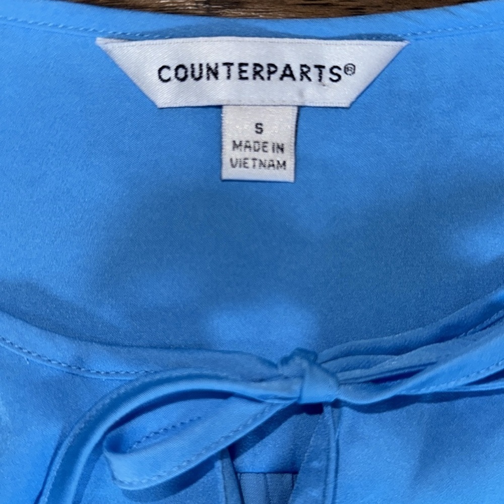 COUNTERPARTS Blue Flutter Sleeve Blouse Size M